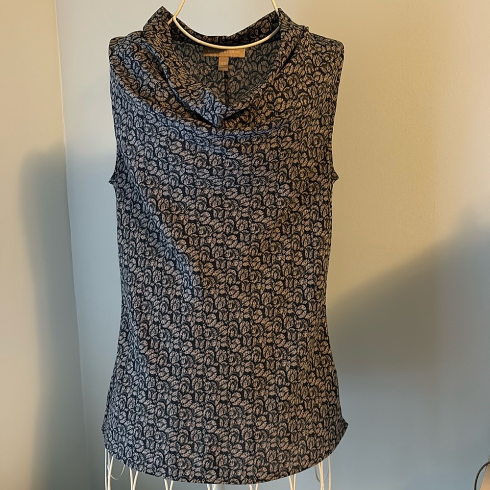 Banana Republic sleeveless cowl neck top blue print  - XS